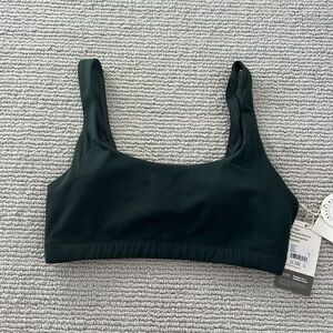 Vuori Clothing Daily Bra in Aspen size Medium